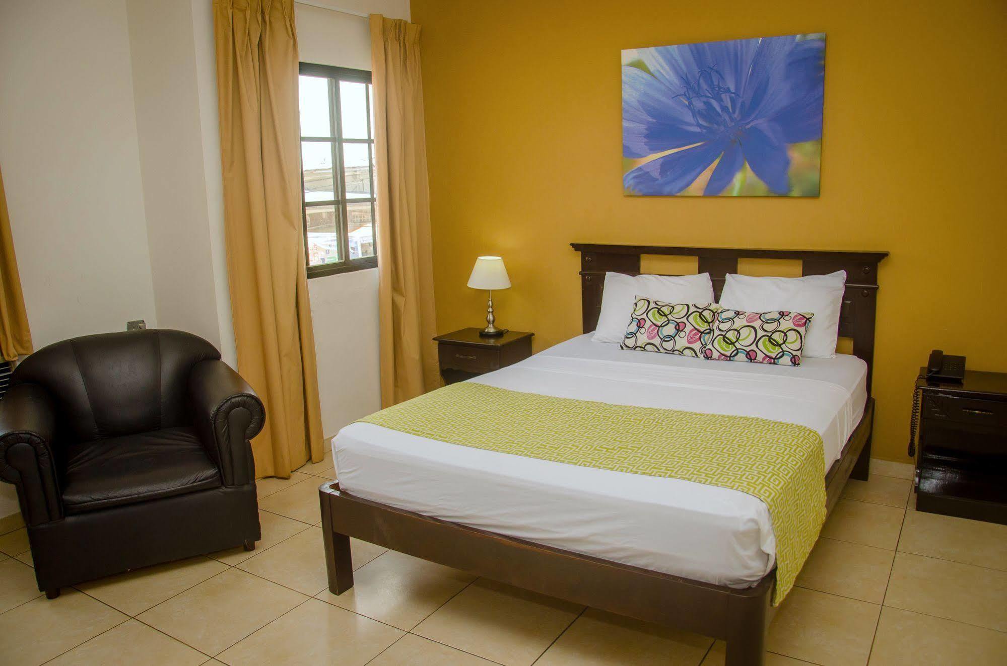 Hotel Residencial Cervantes เดวิด ภายนอก รูปภาพ