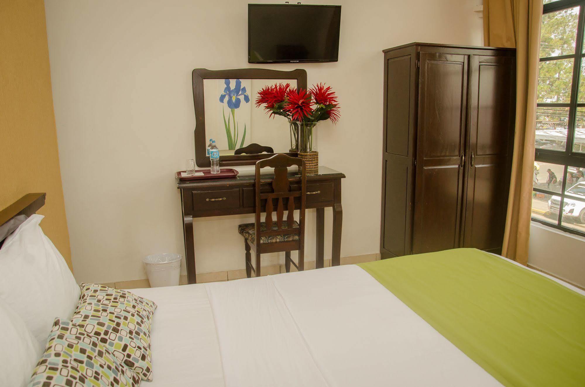 Hotel Residencial Cervantes เดวิด ภายนอก รูปภาพ
