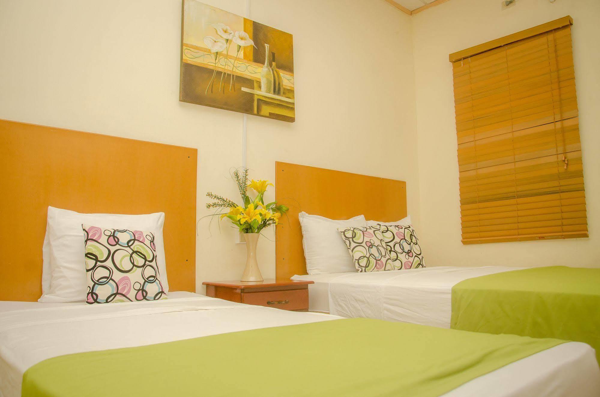 Hotel Residencial Cervantes เดวิด ภายนอก รูปภาพ