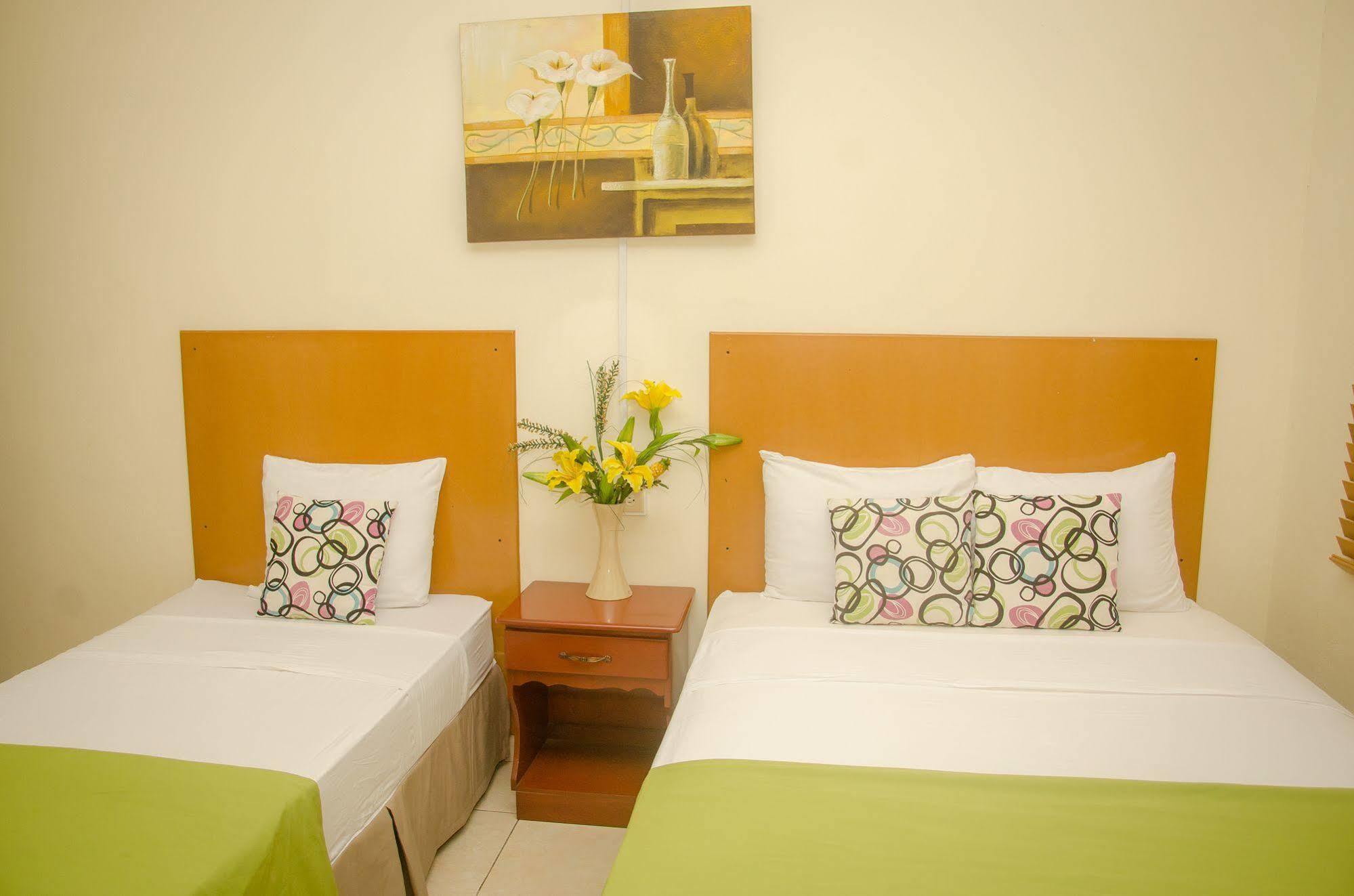 Hotel Residencial Cervantes เดวิด ภายนอก รูปภาพ