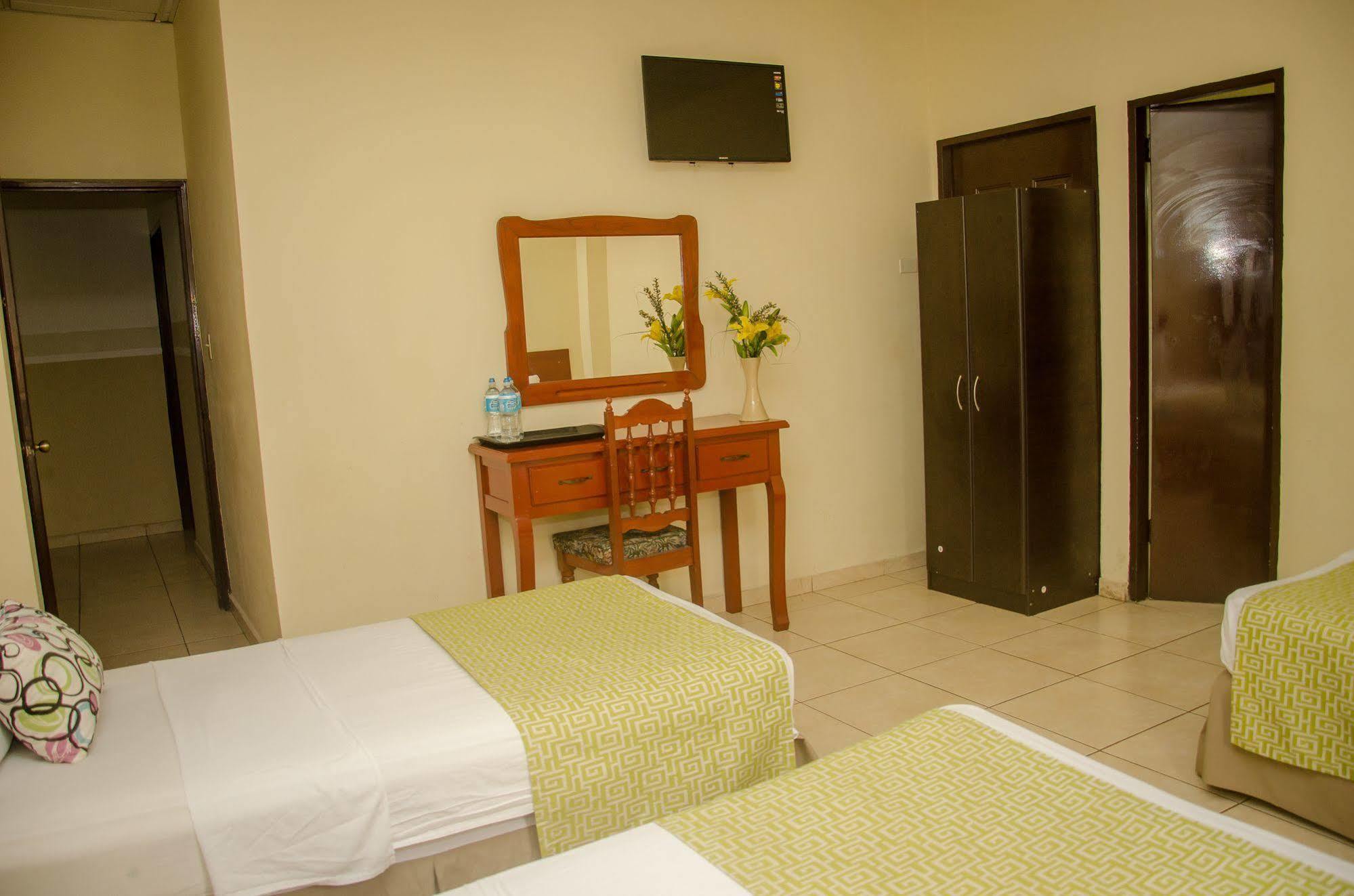 Hotel Residencial Cervantes เดวิด ภายนอก รูปภาพ